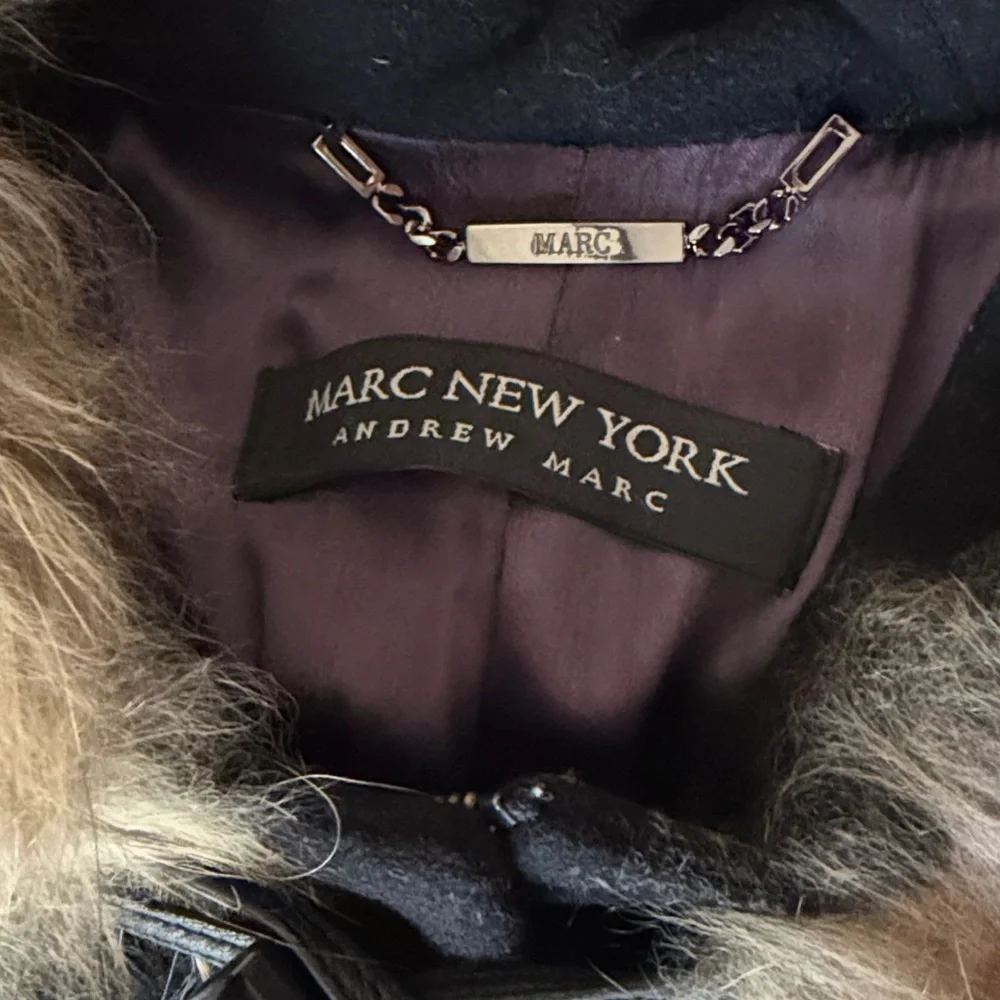 Marc NY by Andrew Marc Black Wool/Cashmere Coat with Genuine Fur Hood, Size 4 - Picture 3 of 15